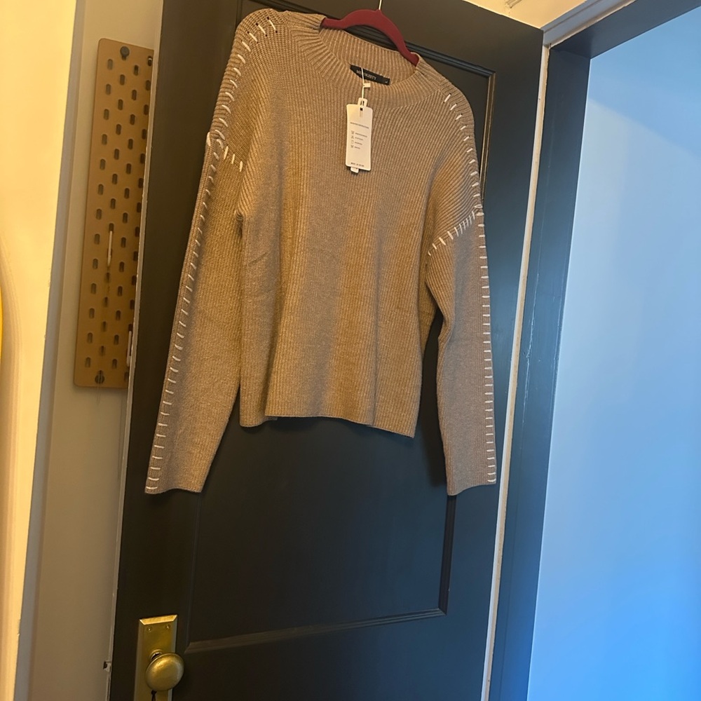 Women's Beige Sweater/ size Large